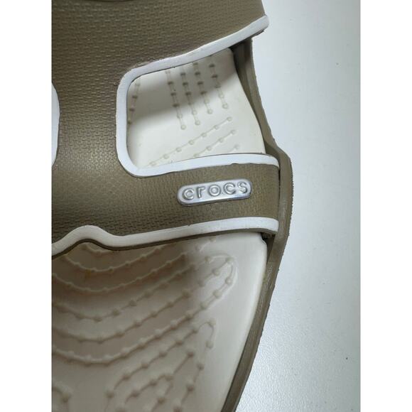 Crocs Classic Women’s Slip On Sandals Sz 10 Taupe White Beach Pool Water Summer - Picture 2 of 7
